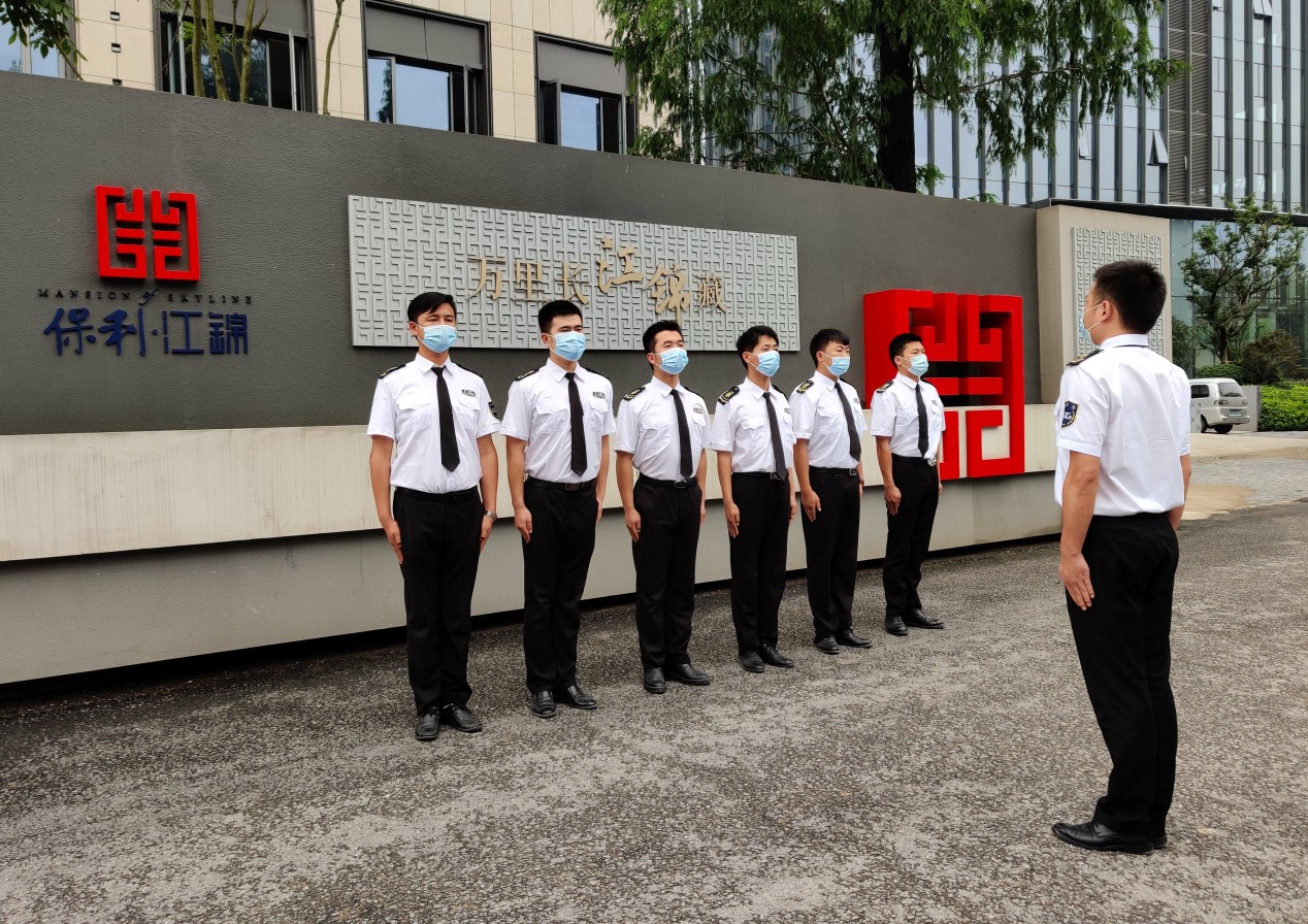 151502476.jpg 01.jpg